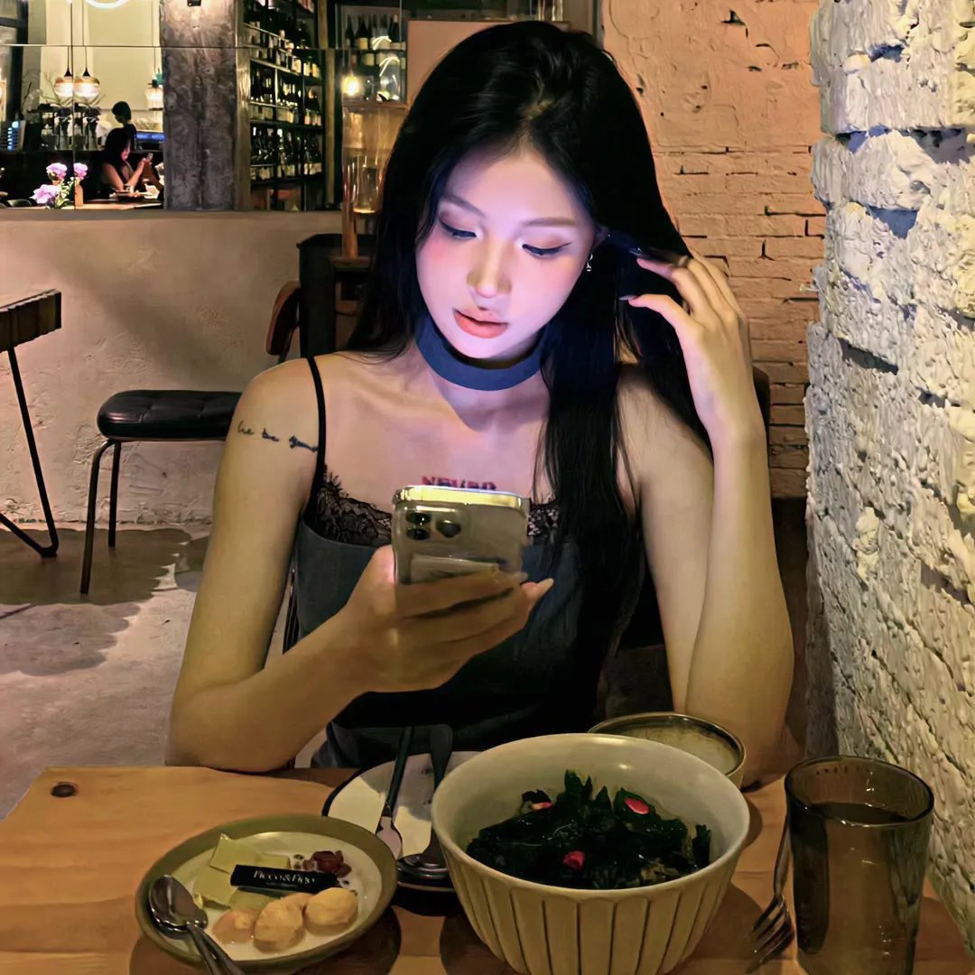 超模之女豪车代步炫富，被批炫富，整整一周引热议
